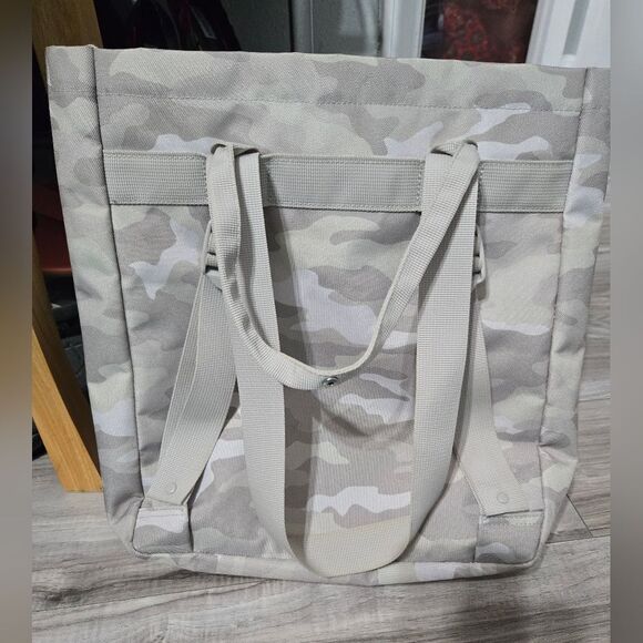 Victoria's Secret Pink Convertible Backpack Tote camo print - Picture 12 of 15